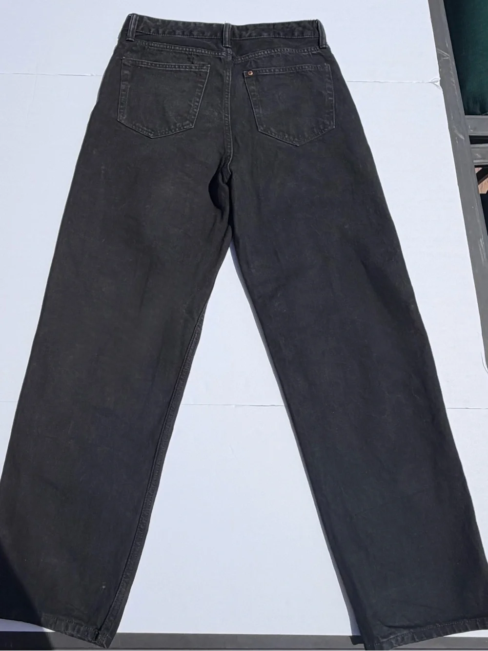 H&M Loose Ample Black Denim Jeans Size 30x32